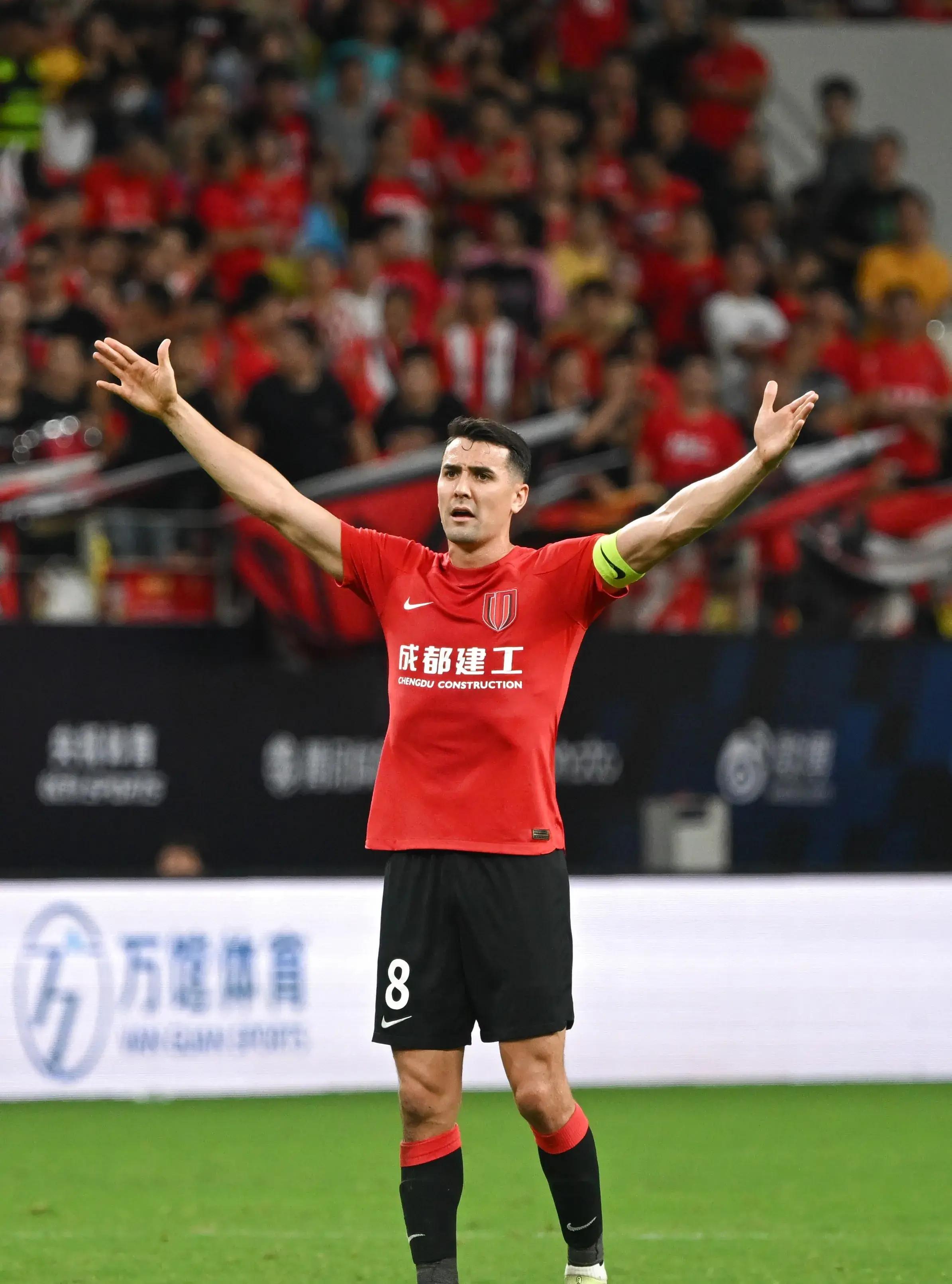 中欧体育官方网站德甲转会期走向成谜,波尔图主帅复盘,目标明确,年轻球员得到机会的简单介绍