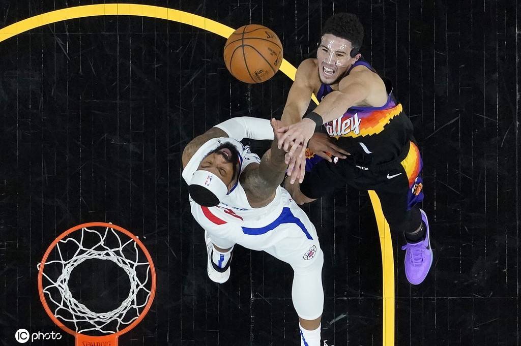 中欧体育转会期欧篮联传出新动向；菲尼克斯太阳临场应变；管理层表态：压力陡增；更衣室氛围转暖的简单介绍