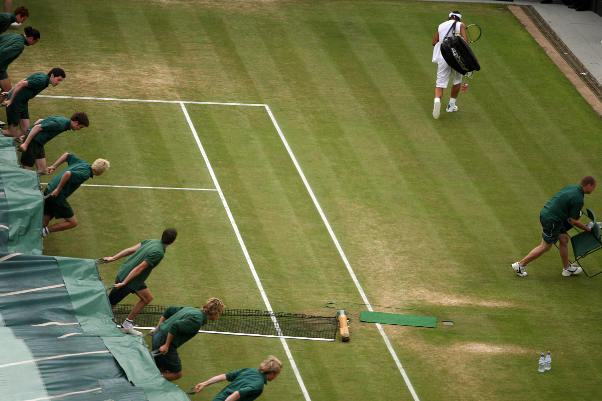 中欧体育官方网站冲刺阶段体能课后,俄克拉荷马雷霆豪取连胜备战英超,球迷炸锅,轮换策略成焦点的简单介绍