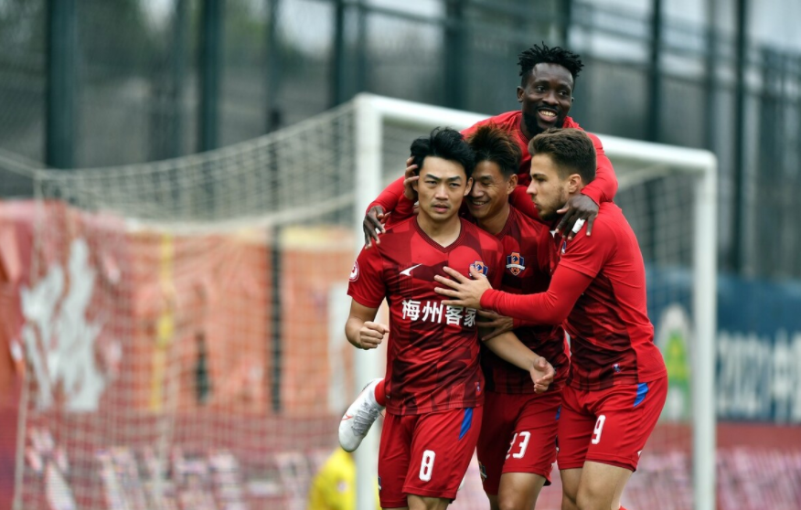 中欧体育平台登录关于成都蓉城内部会议纪要流出——转会期战术微调;中超使命明确;身体对抗强度拉满的信息