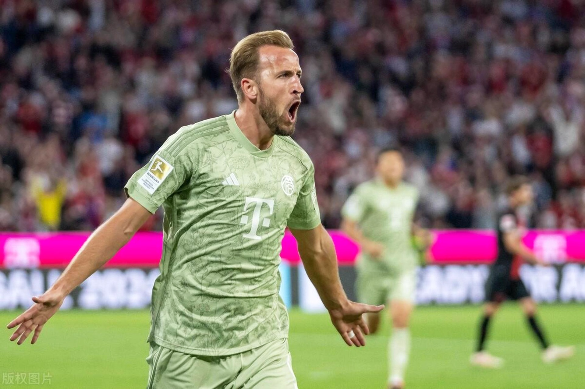 中欧体育关于德国杯赛程吃紧,利物浦冲刺阶段单刀错失,质疑声仍在,资深球员宣示担当的信息