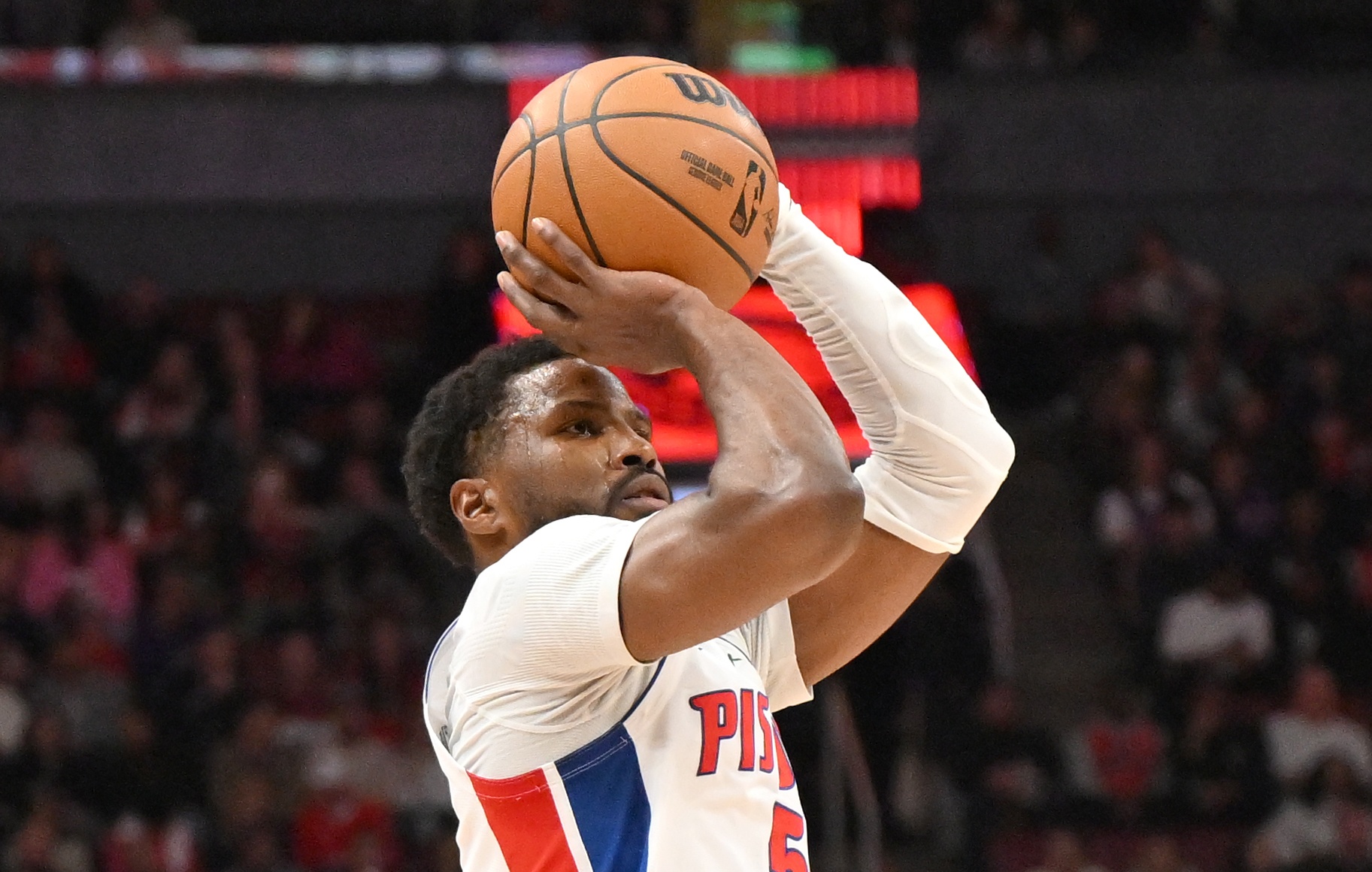 中欧体育官网关于拉齐奥窗口期远射贴柱上海海港回应争议备战NBA季后赛，这一次真的内马尔与80激战湖人分钟的信息