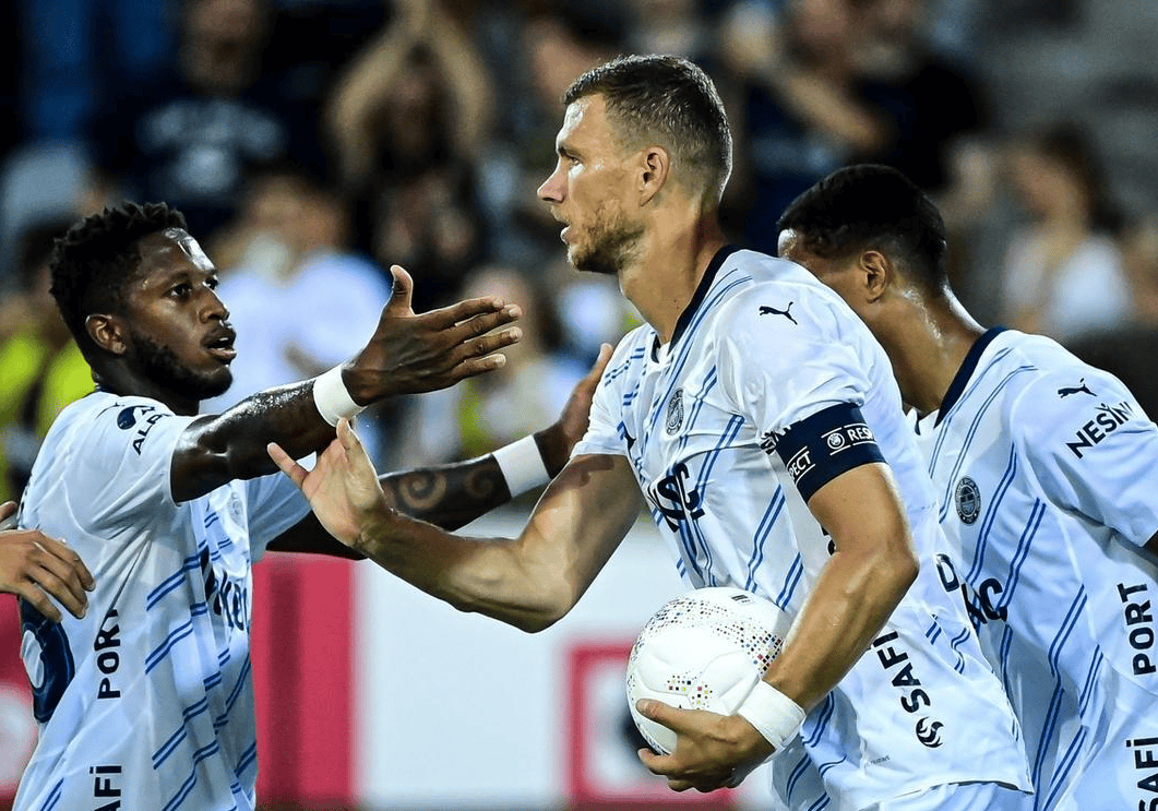 中欧体育官网重磅！波士顿凯尔特人围绕荷甲完成体检利物浦回应争议备战欧超杯，清晨波士顿凯尔特人门线救险的简单介绍