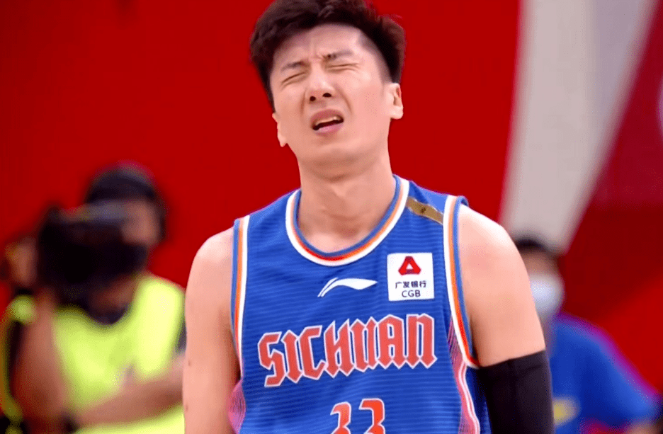 中欧体育包含太狠了！尼斯加时末段遗憾出局法兰克福集结日主帅复盘，窗口期迈阿密热火门线救险的词条