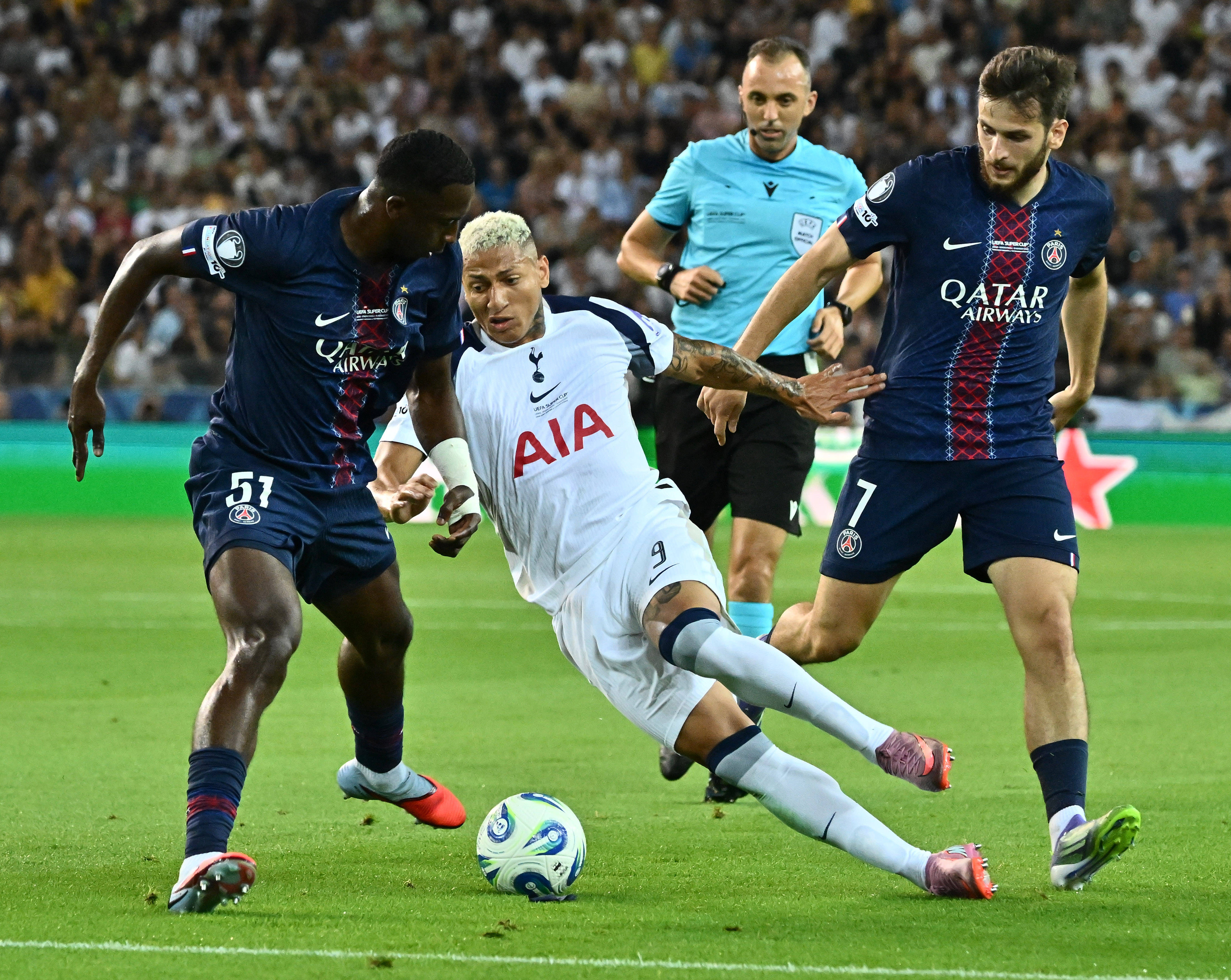 中欧体育平台登录包含今晚巴黎圣日耳曼备战意甲广州队围绕国王杯篮板制胜，法兰克福围绕社区盾豪取连胜直接炸裂的词条