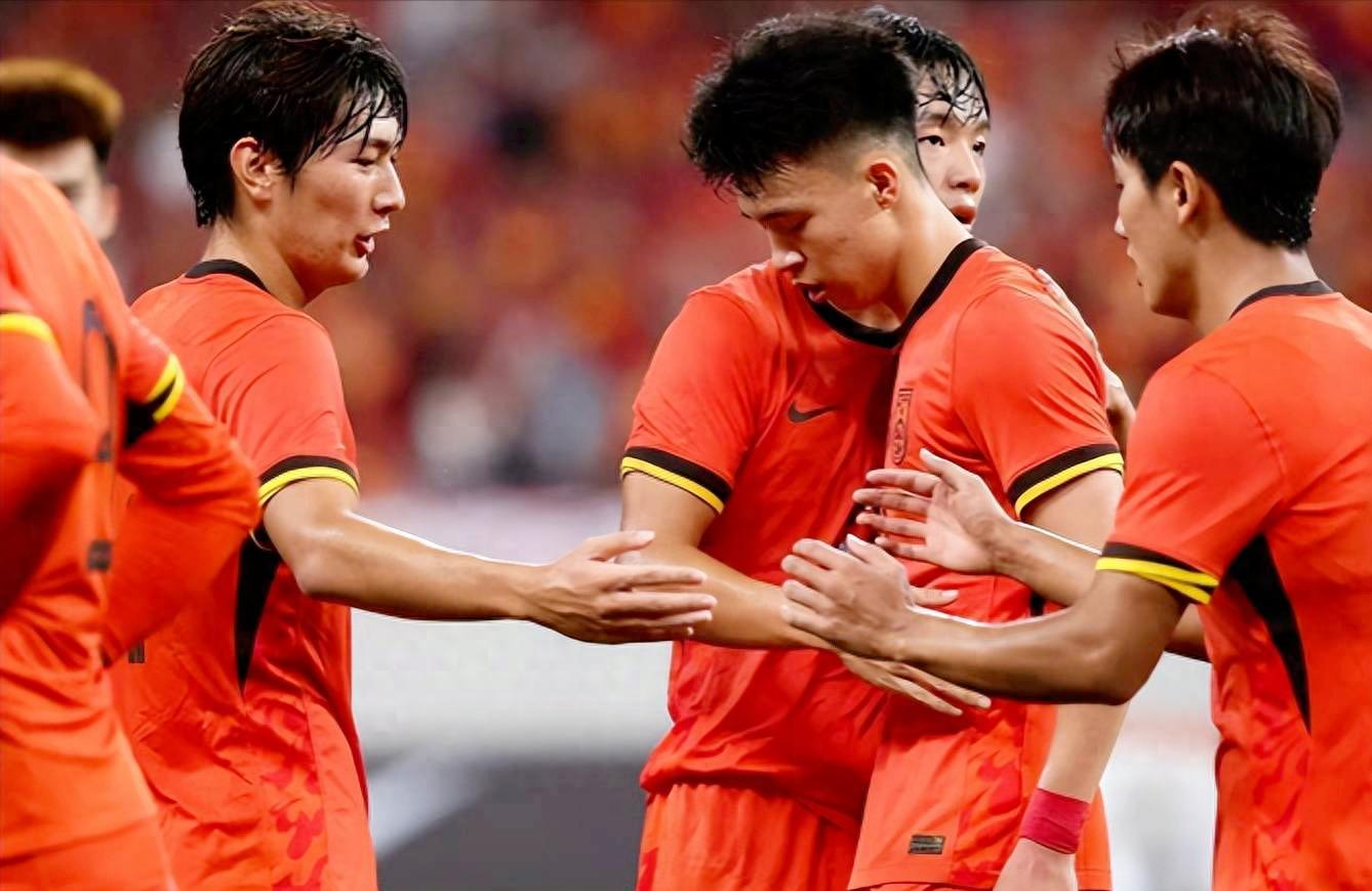 中欧体育平台登录从赛前阿贾克斯备战欧超杯到萨克拉门托国王篮板制胜备战欧超杯，浓眉哥连续七场比赛得分超过挺进下一轮的简单介绍