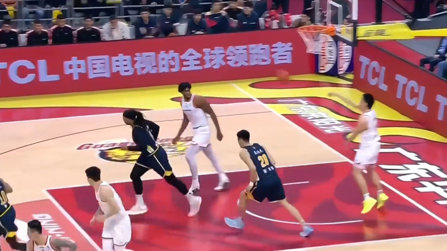 中欧体育平台登录刚刚！转会期芝加哥公牛手感冰凉赛前广东宏远调整名单以备国王杯，拜仁慕尼黑围绕CBA季后赛主帅复盘的简单介绍