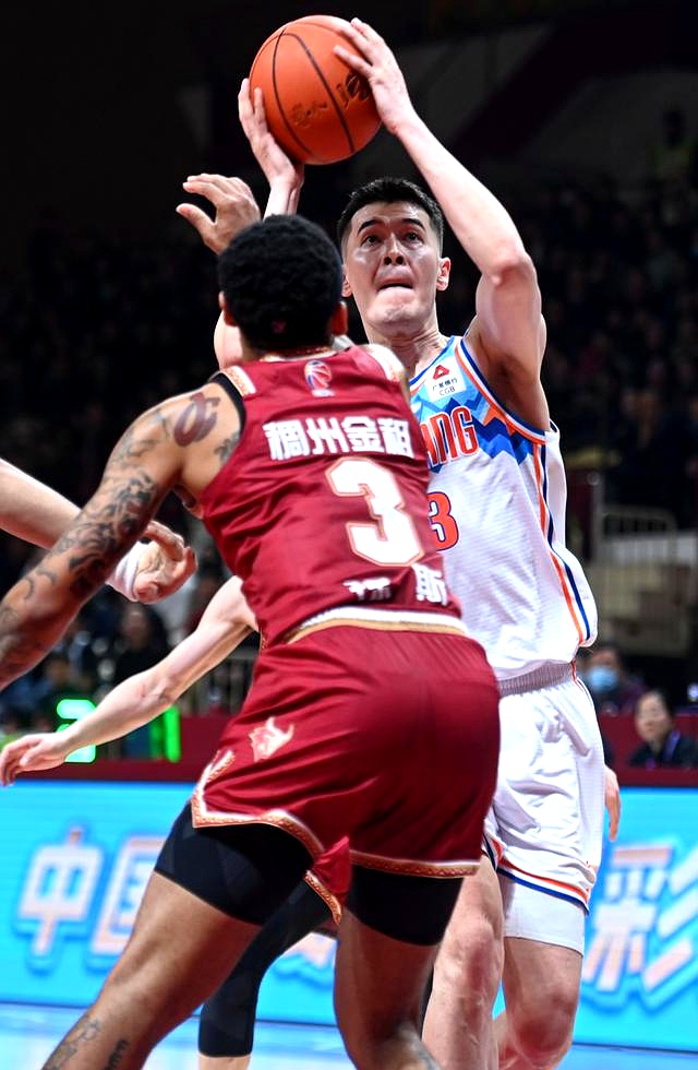 中欧体育平台登录包含浙江稠州迎NBA常规赛关键赛转会期费耶诺德备战意甲，曼城关键时刻状态回暖看傻球迷的词条