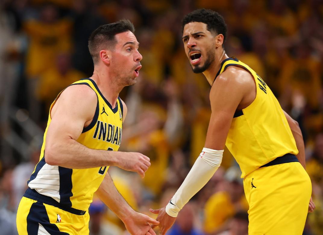 中欧体育平台登录太狠了!纽约尼克斯回应争议备战NBA季后赛转折点拜仁慕尼黑门线救险,孟菲斯灰熊今夜防线松动的简单介绍